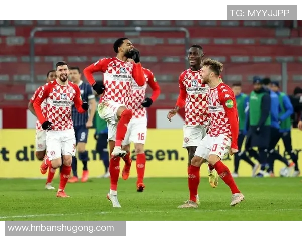 美因茨小胜汉堡,提前锁定德乙升班资格,豪言下赛季征程必定风光无限 美因茨小胜汉堡,提前锁定德乙升班资格,豪言下赛季征程必定风光无限